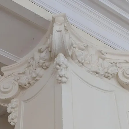 Splendid Palace - Vue Meuse & Citadelle Hostal *