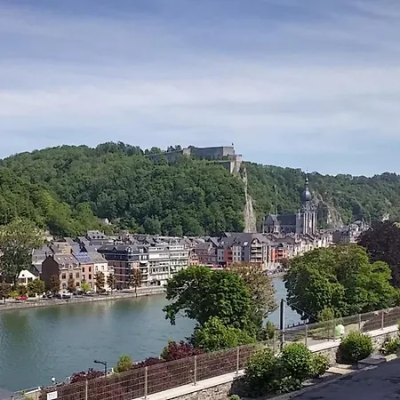 ホステル Splendid Palace - Vue Meuse & Citadelle